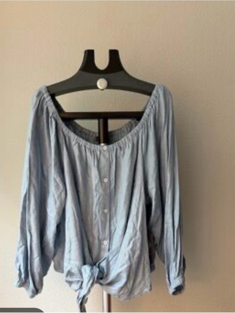 Vince Camuto Light Blue Off-the-Shoulder Button Tie-Front Top